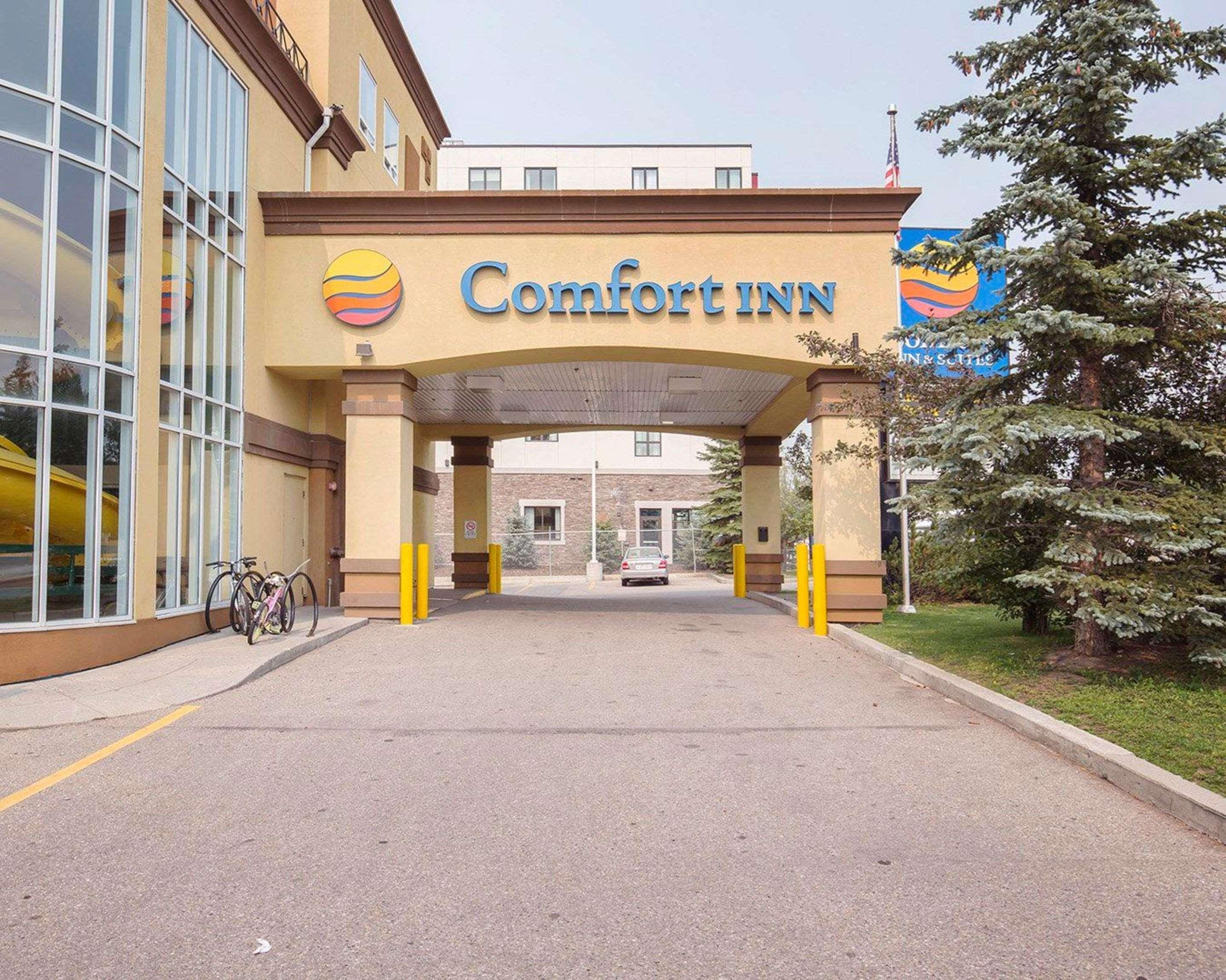 Comfort Inn & Suites University YYC Exterior foto